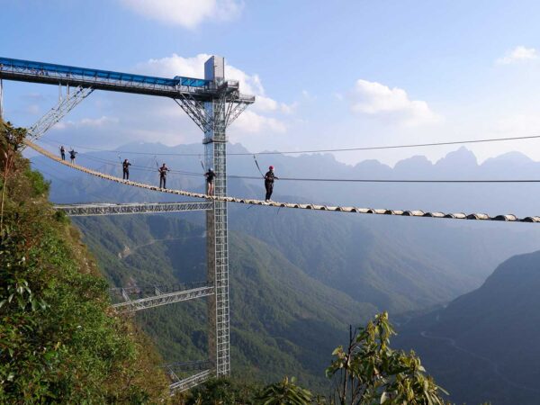 1 Day Car Tour in Sapa to top Spots