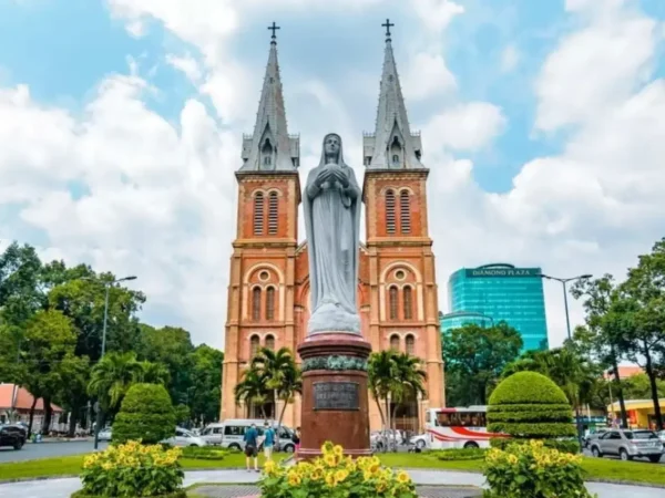 1 Day Ho Chi Minh City & Cu Chi Tunnels Day Tour – Culture & History