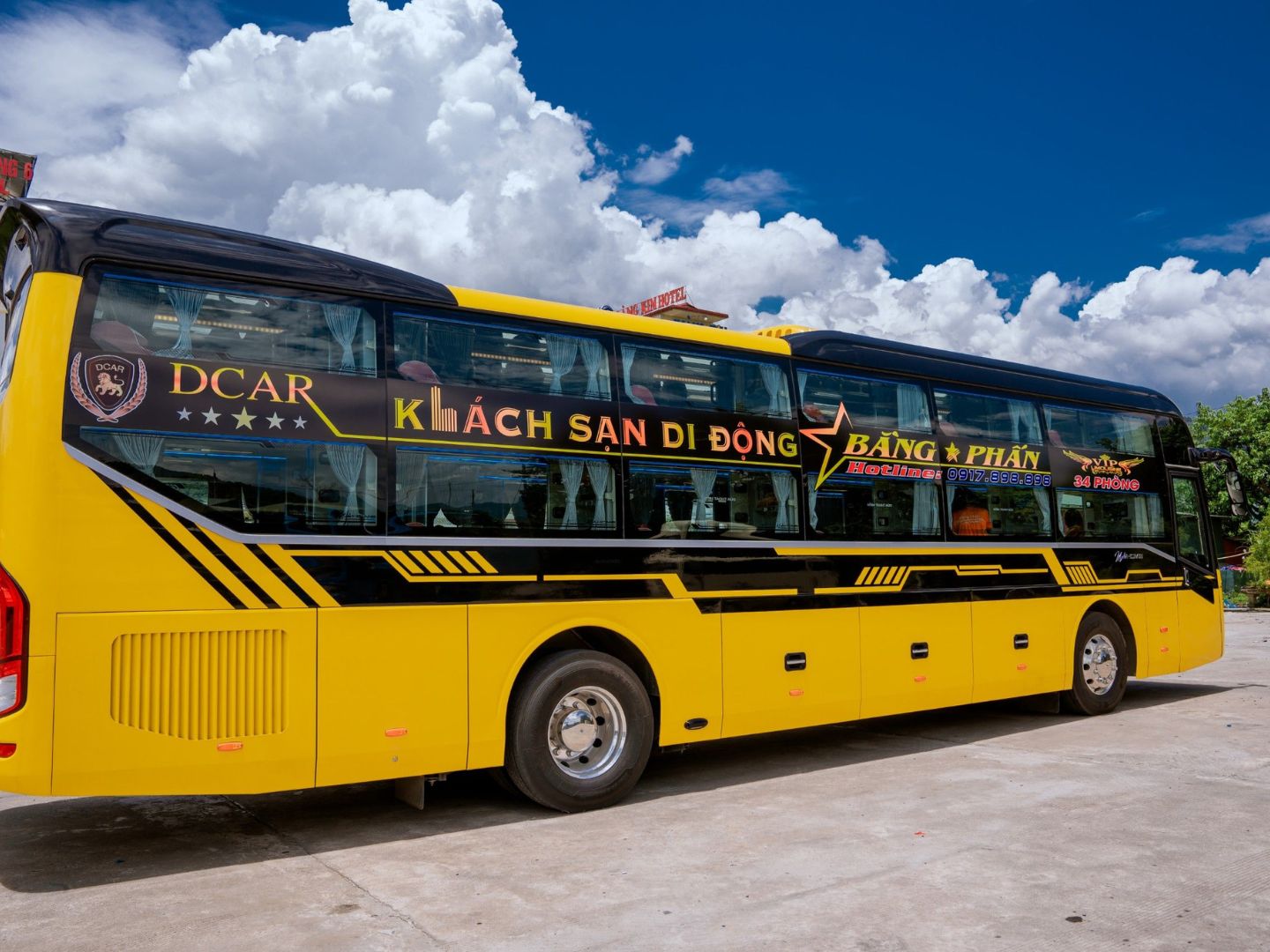 Bang Phan Bus