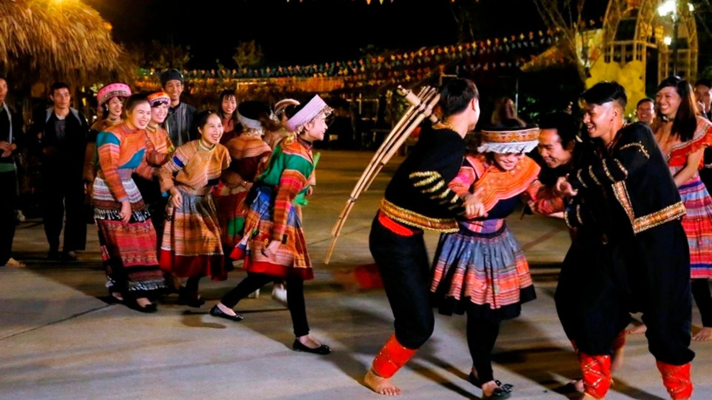 What To Do in Sapa At Night? 13 Activities to Make Memories Joyfully 39 What-to-do-in-Sapa-at-night-14