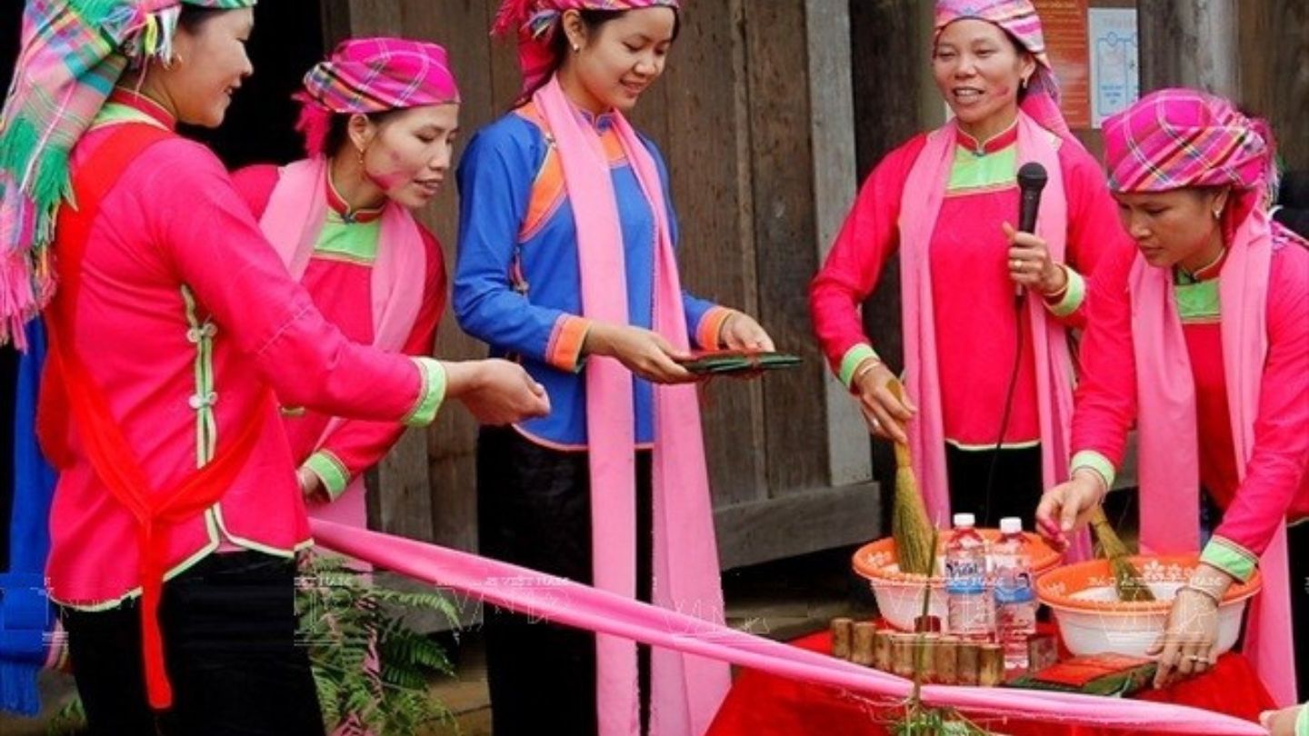 Sapa Ethnic Groups: Explore the Colorful, Inspiring Cultures 11 Sapa-ethnic-groups-1