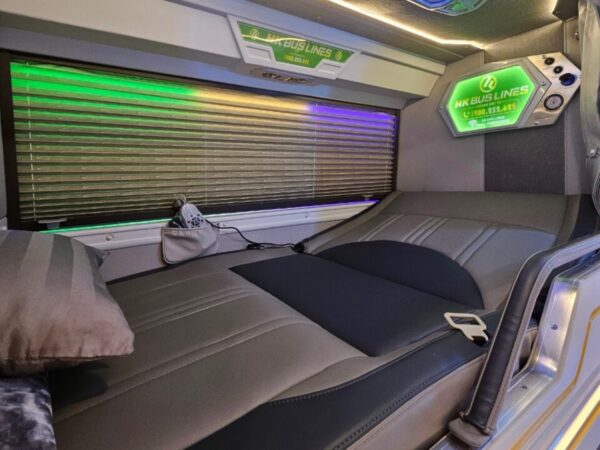 HK Open Tour Hanoi Da Nang Bus VIP Cabin | Sapa Nomad