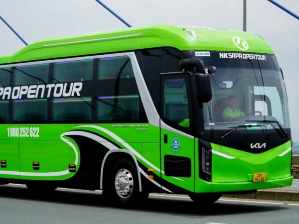 HK Open Tour: VIP Cabin Bus From Ninh Binh to Dong Hoi