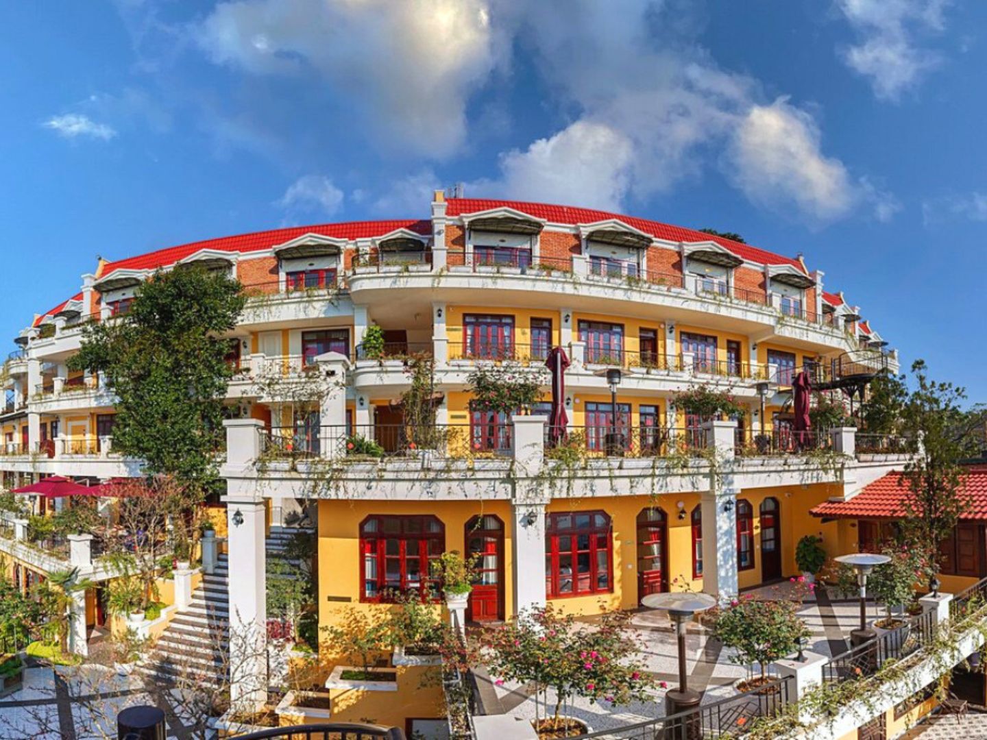 Hotel Cat Cat Galerie D Art feature | Sapa Nomad