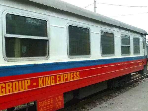 King Express Train from Hanoi to Sapa