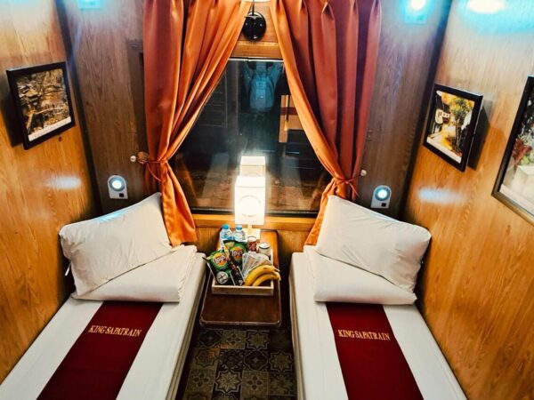 King Express Train from Hanoi to Sapa