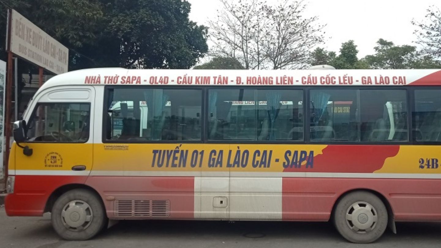 How to Get Around in Sapa: Maximize Your Joyful Journey Experience 54 How-to-get-around-in-Sapa-by-public buses