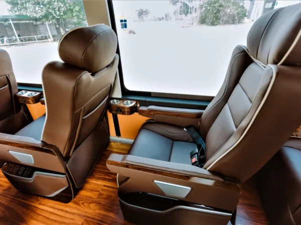 Sapa Express limousine hanoi to sapa 1 | Sapa Nomad