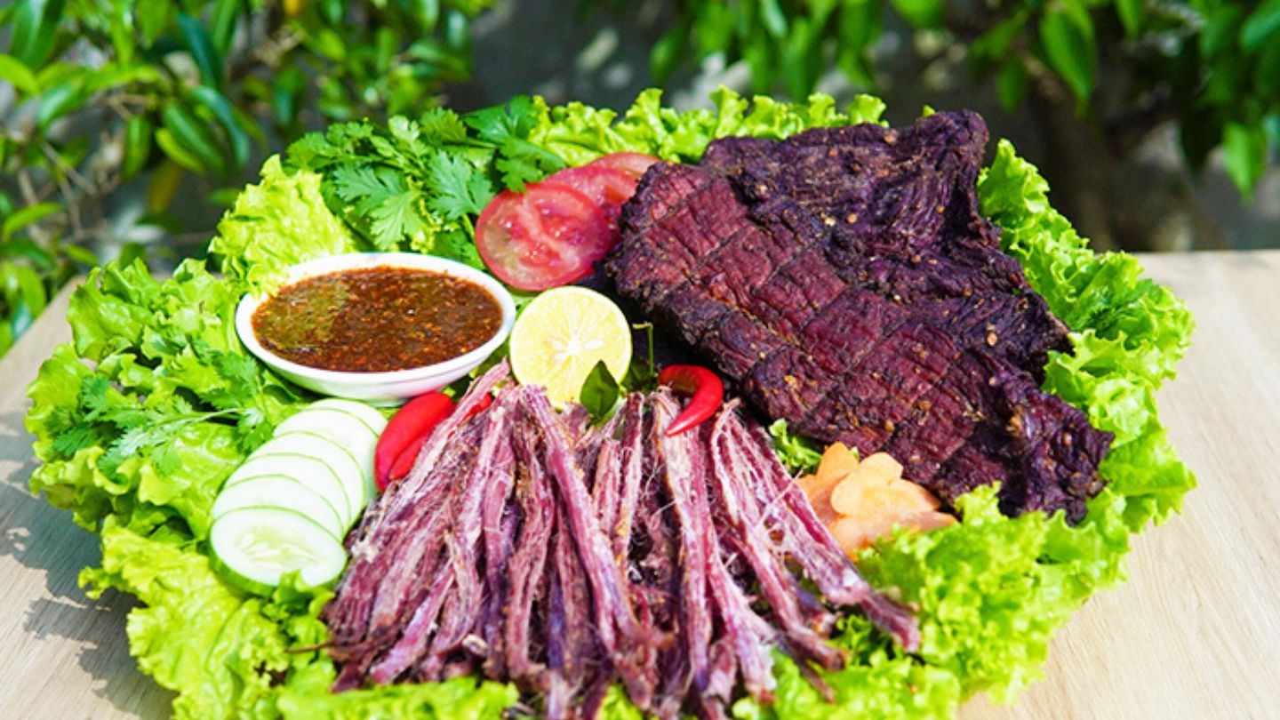 What to Buy in Sapa? 19+ Cheerful Authentic Travel Keepsakes 32 Smoked buffalo offers a rich, flavorful taste from hill tribes