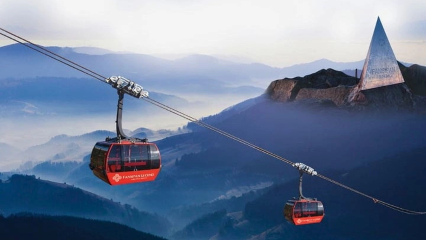 Taking the Cable Car | Sapa Nomad