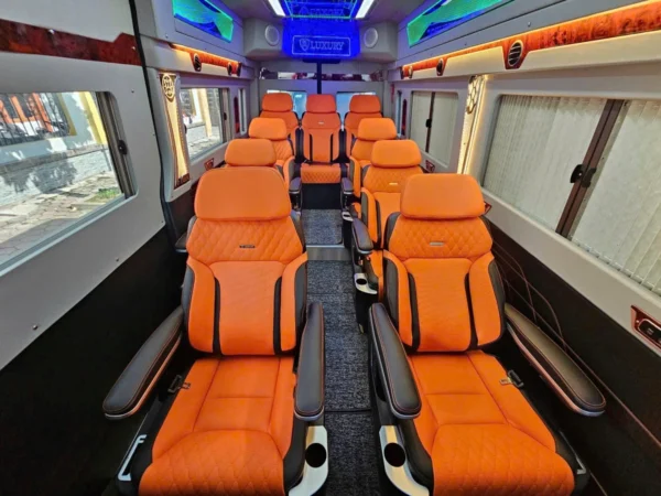 dream transport limousine 9 11 seats from hanoi to sapa 3 | Sapa Nomad