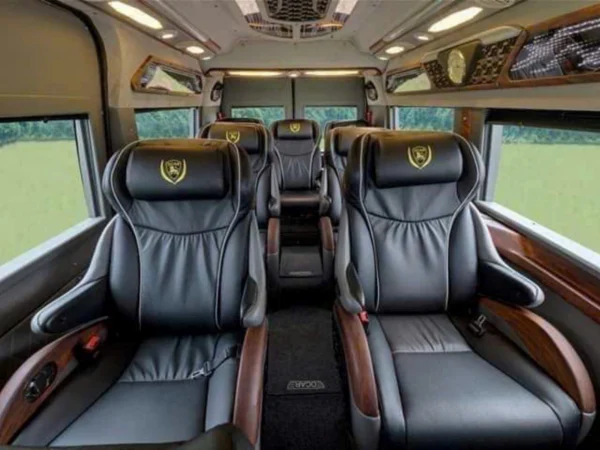 dream transport limousine 9 11 seats from hanoi to sapa 4 | Sapa Nomad