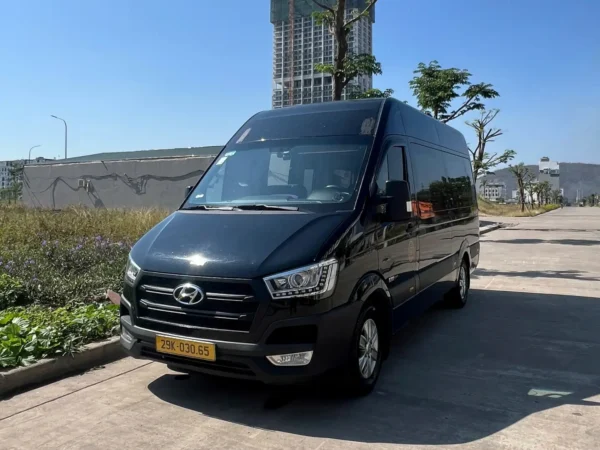 Private Limousine Transfer from Hanoi to Cao Bang (9–11 Seats)