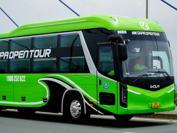 hk open tour hanoi to donghoi bus 4 | Sapa Nomad