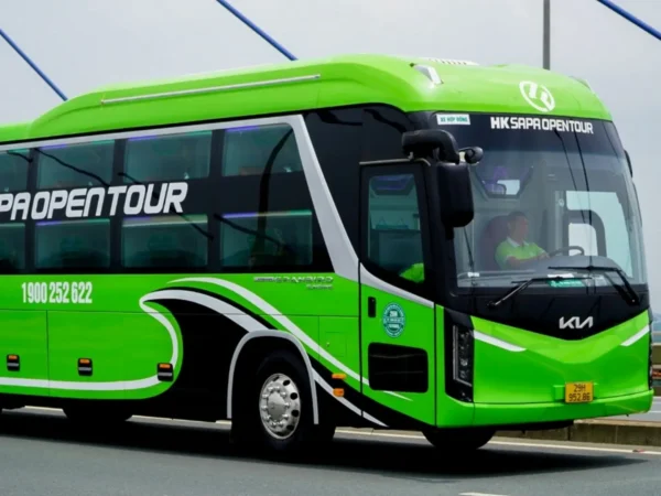 hk open tour ninh binh to da nang bus 4 | Sapa Nomad