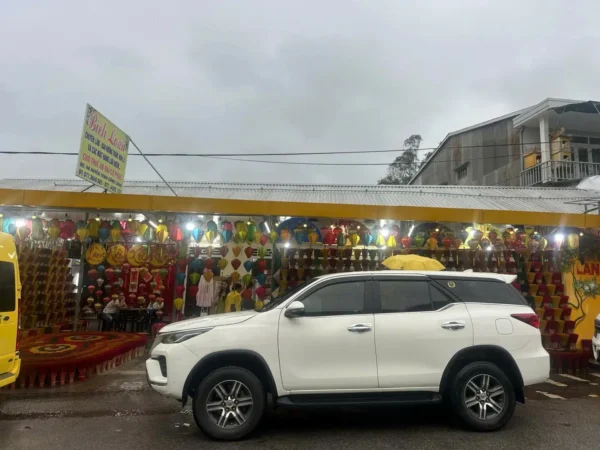 hue to da nang private car 3 | Sapa Nomad