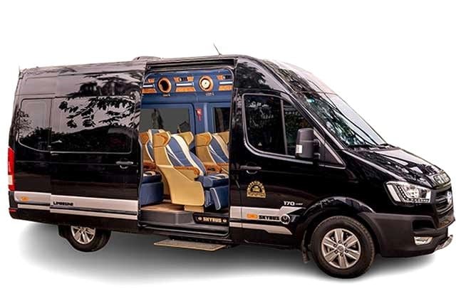 limousine 3 | Sapa Nomad