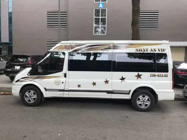 Nhat An Limousine 9 -11 Seats from Hanoi to Moc Chau