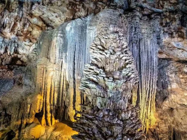 paradise cave chay river dark cave day tour 5 | Sapa Nomad