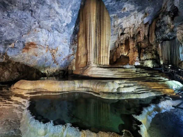 paradise cave chay river dark cave day tour 6 | Sapa Nomad