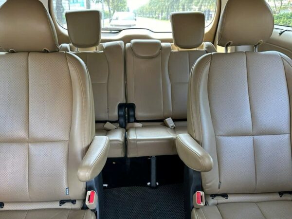sapa to halong bay private car 4 7 seats 9 | Sapa Nomad