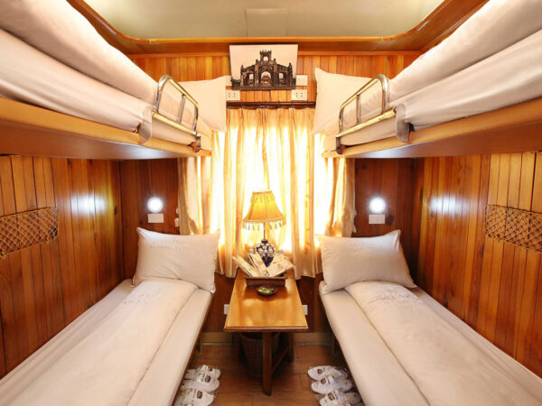 Sapaly Express Train from Hanoi to Sapa